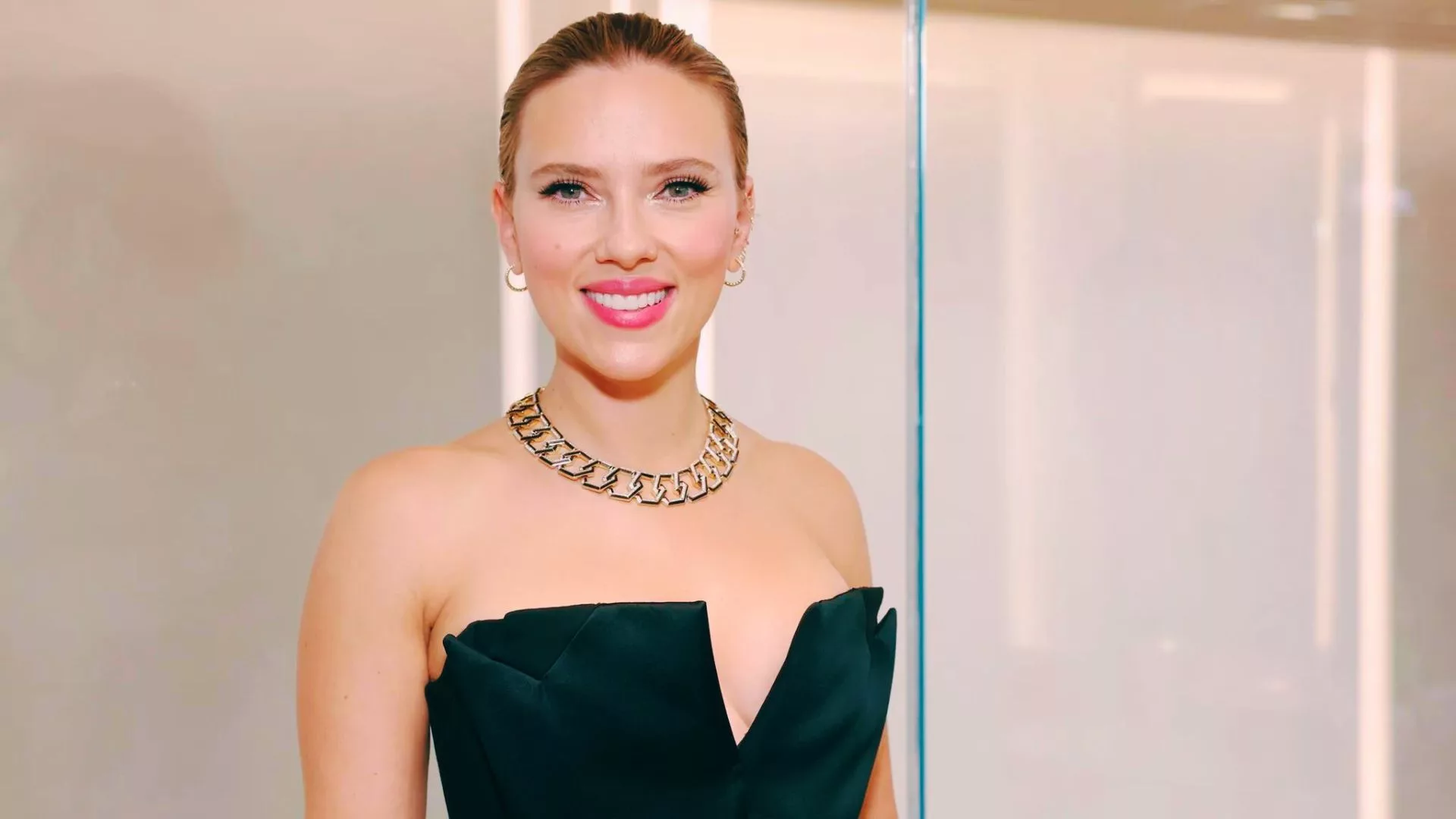 AI's Legal Face-off: Scarlett Johansson's Avatar Affair
